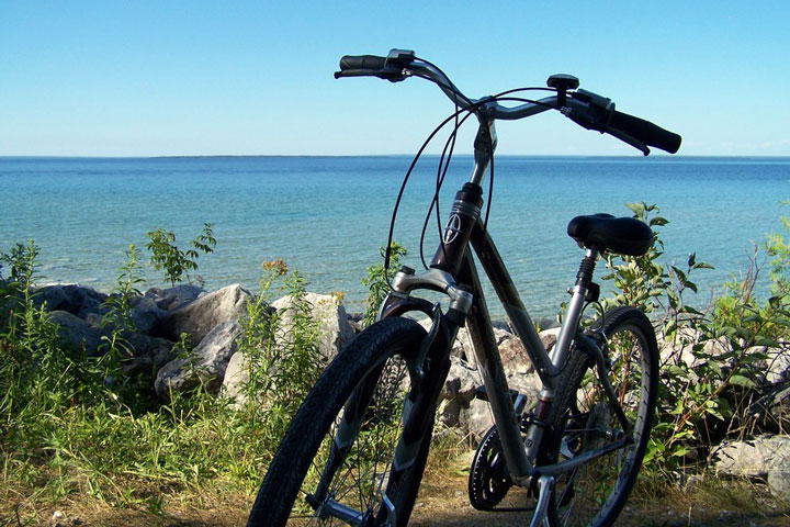bicycle near the Mackinac Island shoreline