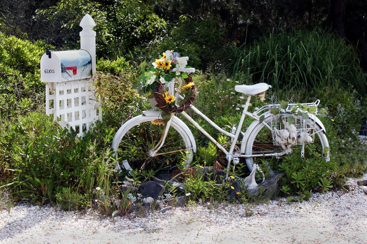 old white bicycle at a New Jersey shore home